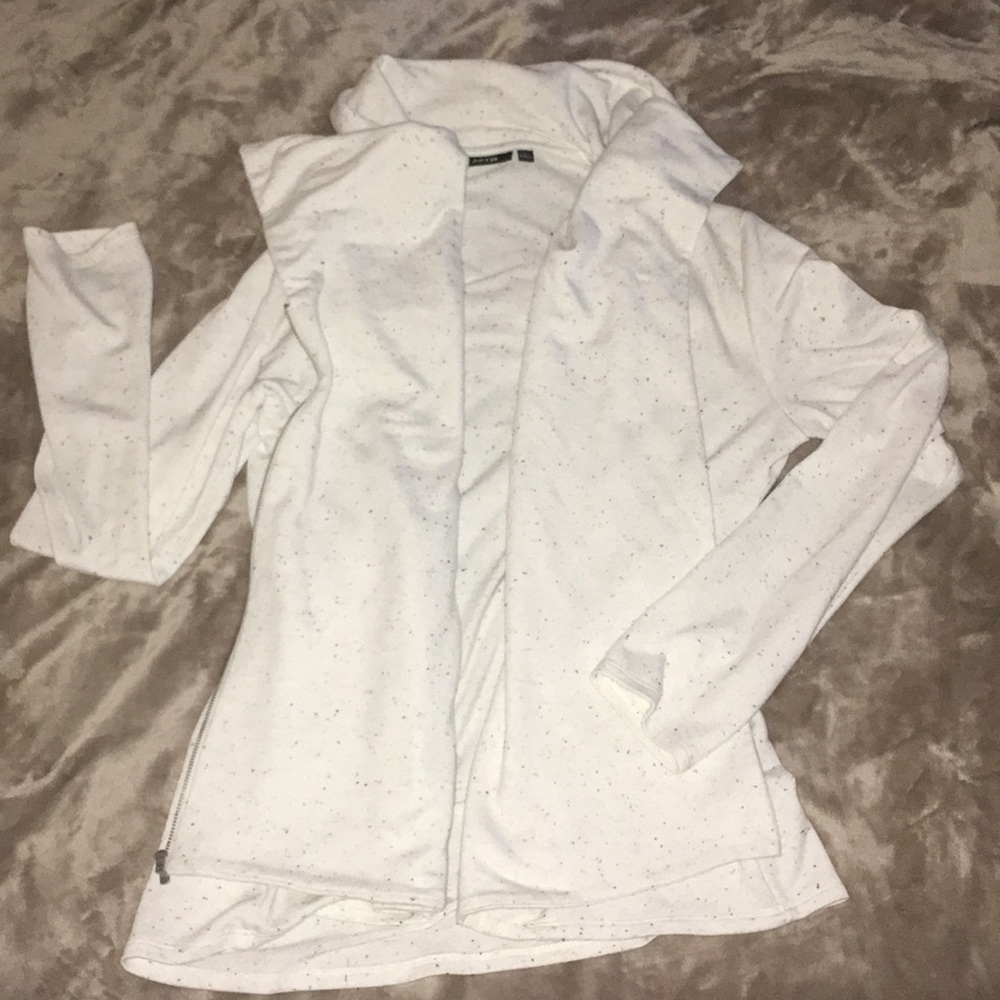 APT 9 White Off-Centered Zippered Sweater